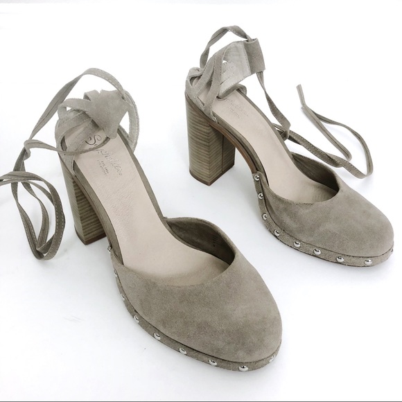 SOLD Seychelles Drift Ankle Tie Tan Suede Heels - Picture 3 of 8